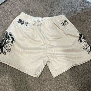 Men’s shorts size large